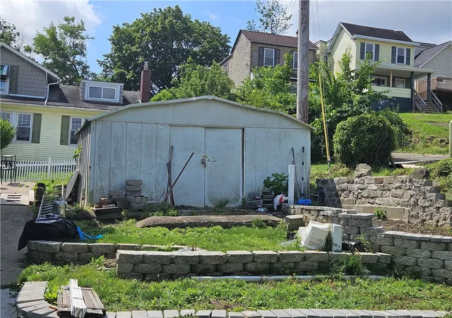 Homes for sale in Etna, PA | 135 Wood Street Rear, Etna, PA 15223 | MLS# 1762412