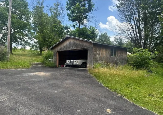 Homes for sale in Menallen Twp, PA | 218 Hatfield, Menallen Twp, PA 15480 | MLS# 1762481