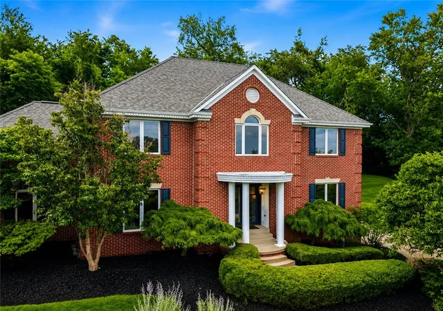 2nd image of 119 Laurel Oak Dr, Sewickley, PA 15143 | MLS# 1762349