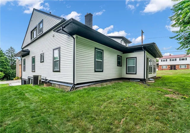 Homes for sale in Monroeville, PA | 101 Carrington Ct, Monroeville, PA 15146 | MLS# 1762491