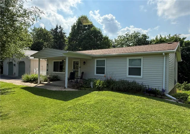Homes for sale in Clearfield Twp, PA | 132 Harris Rd, Clearfield Twp, PA 16002 | MLS# 1762480