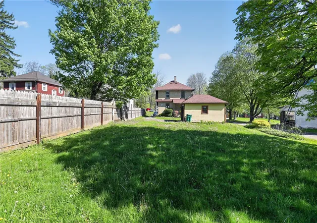 27th image of 122 W Main St, Greenville, PA 16125 | MLS# 1762503