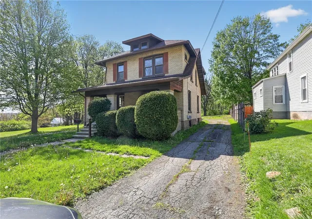2nd image of 122 W Main St, Greenville, PA 16125 | MLS# 1762503