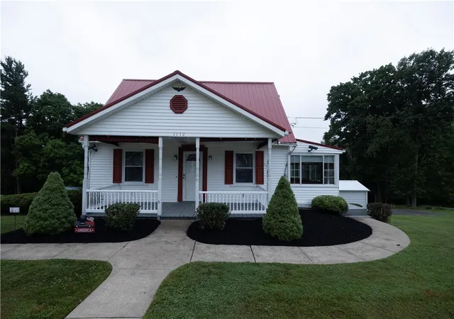 Homes for sale in Canton Twp, PA | 1112 S Hewitt Ave, Canton Twp, PA 15301 | MLS# 1762552