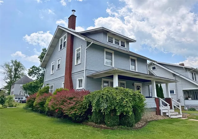 2nd image of 158 Edgewood Ave, Grove City Boro, PA 16127 | MLS# 1762574