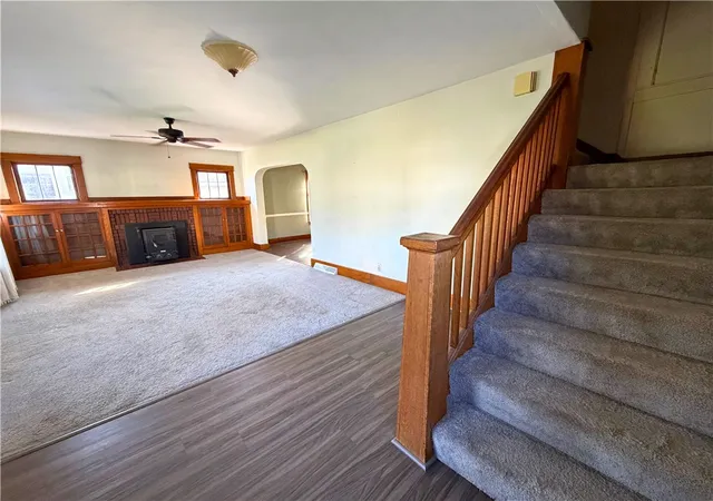 3rd image of 158 Edgewood Ave, Grove City Boro, PA 16127 | MLS# 1762574
