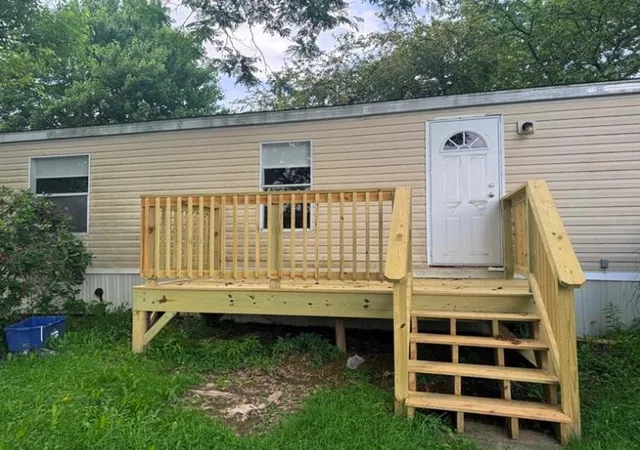 2nd image of 115 Woodview Dr, Middlesex Twp, PA 16059 | MLS# 1762553