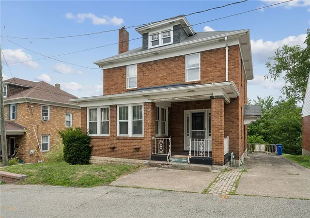 1st image of 333 Greenwood Pl, Bridgeville, PA 15017 | MLS# 1762573