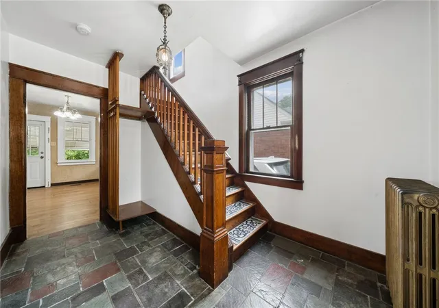 5th image of 333 Greenwood Pl, Bridgeville, PA 15017 | MLS# 1762573
