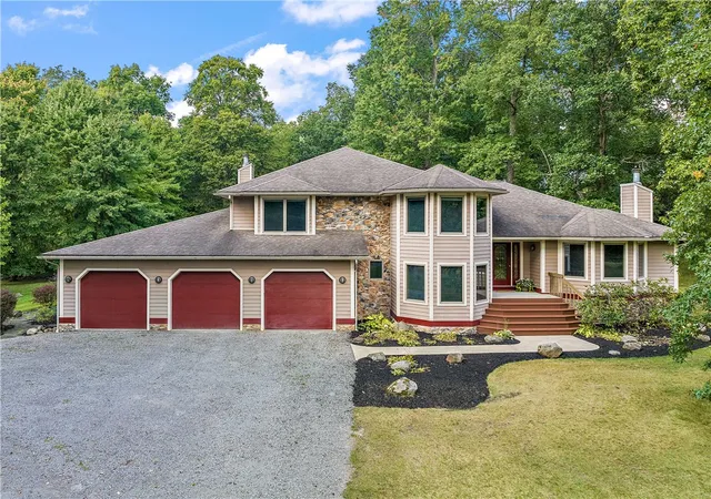 Photo 2 of Single family home for sale at 49 Babcock Rd, Mercer, PA 16137 | MLS# 1762435 | Listing updated on 2026-07-09