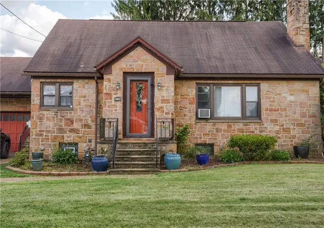 Photo 3 of Single family home for sale at 1931 Menoher Blvd, Westmont Hilltop School District, PA 15905 | MLS# 1762507 | Listing updated on 2026-08-03
