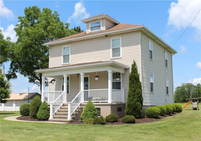 Homes for sale in Derry Twp, PA | 126 Uschak Rd, Derry Twp, PA 15627 | MLS# 1762583