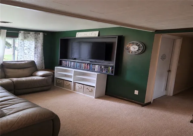 6th image of 426 N Walnut St, Ligonier Boro, PA 15658 | MLS# 1762540