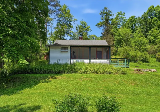 Homes for sale in Brady Twp, PA | 125 Creek Side Ln, Brady Twp, PA 16057 | MLS# 1762586