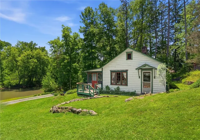 Homes for sale in Brady Twp, PA | 125 Creek Side Ln, Brady Twp, PA 16057 | MLS# 1762586