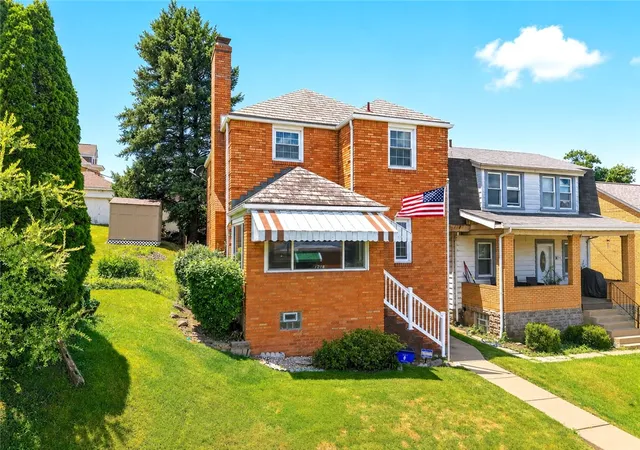 2nd image of 1218 Wareman Ave, Brookline, PA 15226 | MLS# 1762449