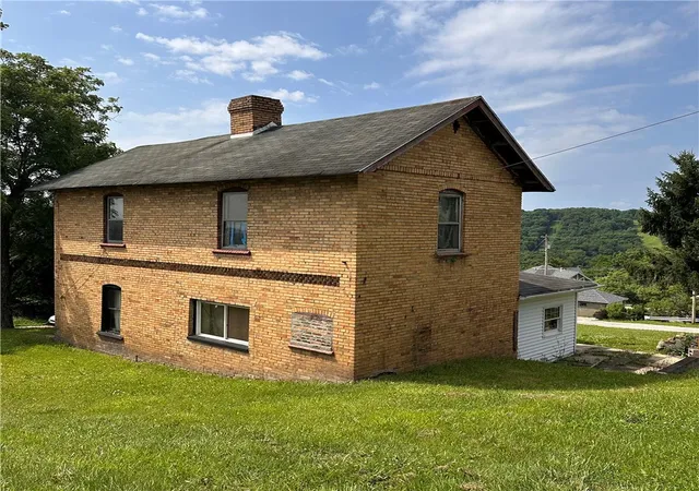 Homes for sale in Marianna Boro, PA | 500 4Th St, Marianna Boro, PA 15345 | MLS# 1762637