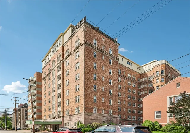 Homes for sale in Oakland, PA | 144 Dithridge Street Unit 307, Oakland, PA 15213 | Houzeo