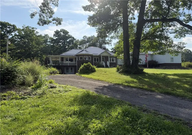 2nd image of 644 Freeport, Butler, PA 16002 | MLS# 1761445