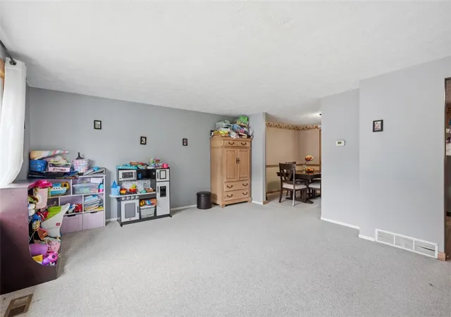 Homes for sale in Brighton Twp, PA | 219 Maple Dr, Brighton Twp, PA 15009 | MLS# 1762310