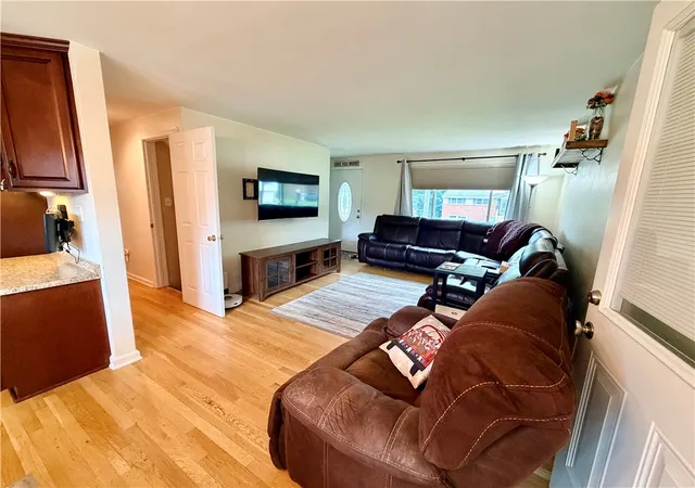 Photo 3 of Single family home for sale at 62 Observatory St, Manor, PA 15665 | MLS# 1762681 | Listing updated on 2026-08-02