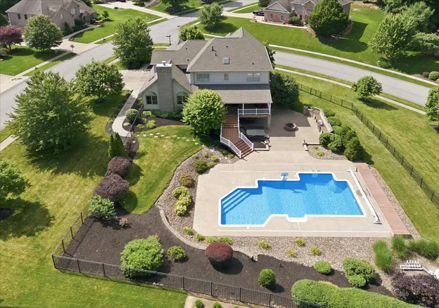 Photo 4 of Sale Pending at 807 Cavan Dr, Cranberry Township, PA 16066 | MLS# 1762698 | Listing updated on 2026-07-02
