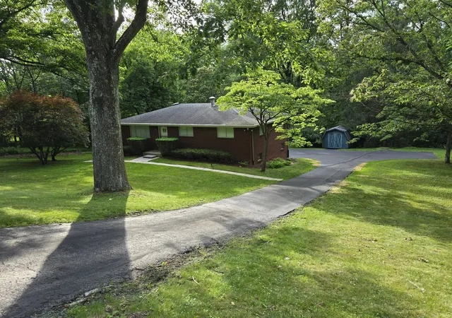 2nd image of 11255 Brokers Ln, North Huntingdon, PA 15642 | MLS# 1762703
