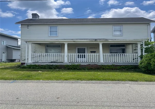 Homes for sale in California, PA | 734 Park St, California, PA 15419 | MLS# 1762649
