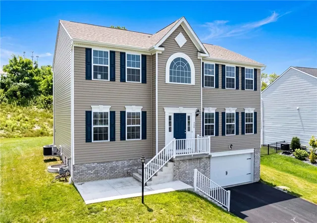 Homes for sale in North Strabane, PA | 304 Rose Hill Ct, North Strabane, PA 15317 | MLS# 1762668