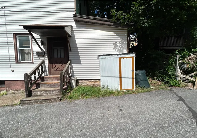5th image of 734 736 Duke Pl, Greater Johnstown School District, PA 15901 | MLS# 1762657