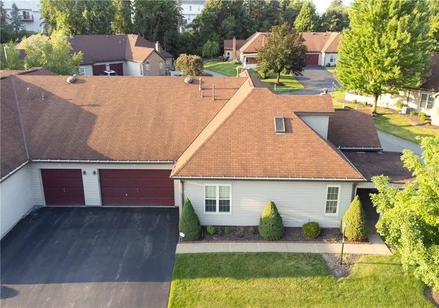 2nd image of 23 Ashford Dr, Cranberry Twp, PA 16066 | MLS# 1762661