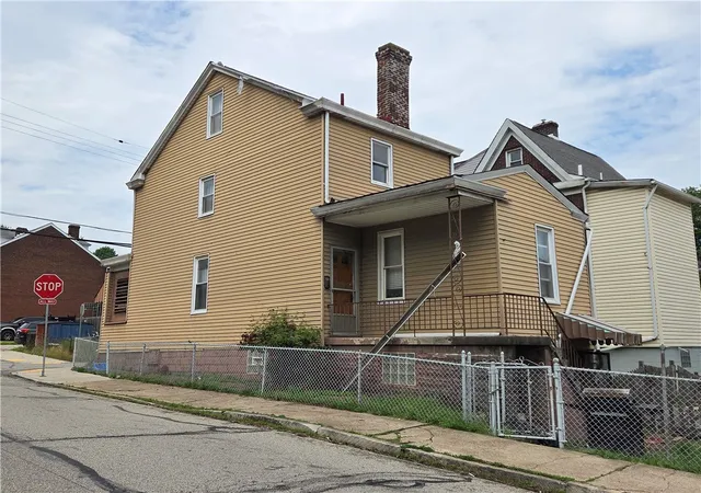 Homes for sale in South Side, PA | 1411 Clover St, South Side, PA 15203 | MLS# 1754491