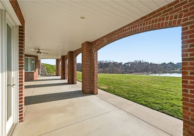 Homes for sale in Peters Twp, PA | 308 Sutherland Dr, Peters Twp, PA 15367 | MLS# 1762747