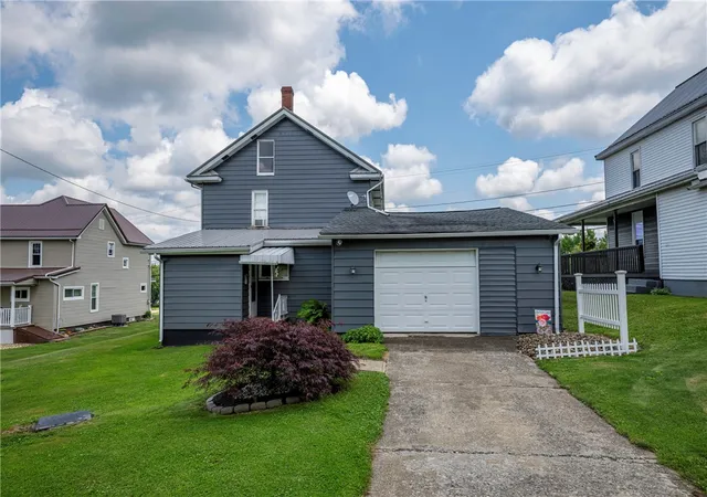 Photo 2 of Single family home for sale at 317 S Washington St, Eau Claire, PA 16030 | MLS# 1762655 | Listing updated on 2026-09-30