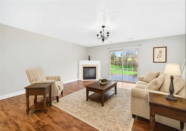2nd image of 4 Dogwood Dr, Canton Twp, PA 15301 | MLS# 1762776
