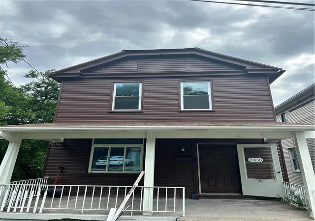Homes for sale in Carrick, PA | 2438 Diehl Ave, Carrick, PA 15210 | MLS# 1762116