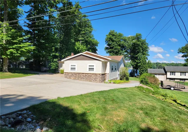 5th image of 228 Latonka Dr, Jackson Twp, PA 16137 | MLS# 1762734