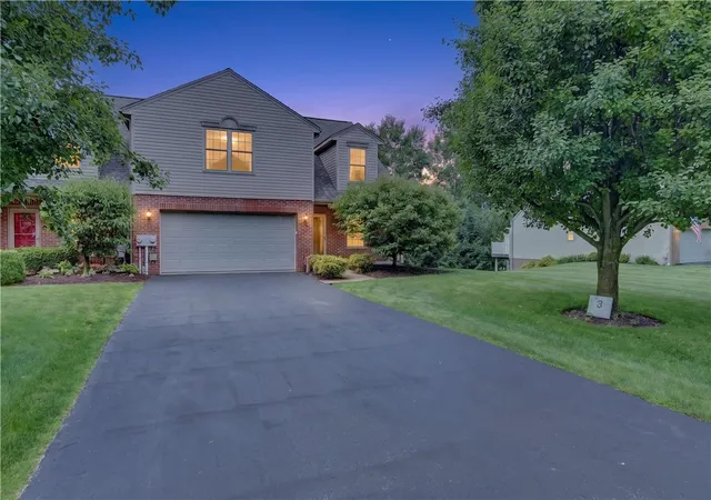Homes for sale in Canton Twp, PA | 3 Dogwood Dr, Canton Twp, PA 15301 | MLS# 1762536