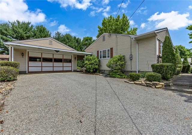 Homes for sale in North Sewickley Twp, PA | 440 Glenda Dr, North Sewickley Twp, PA 15010 | MLS# 1762790