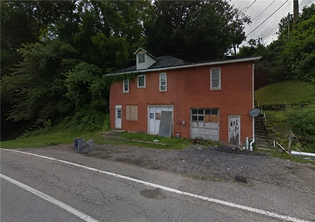 Homes for sale in Belle Vernon, PA | 571 Main St, Belle Vernon, PA 15012 | MLS# 1762800