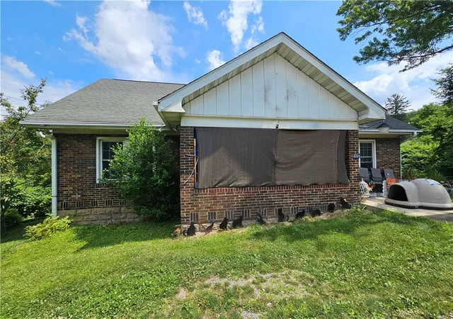 Homes for sale in N Versailles, PA | 222 Crooked Run Rd, N Versailles, PA 15137 | MLS# 1762828