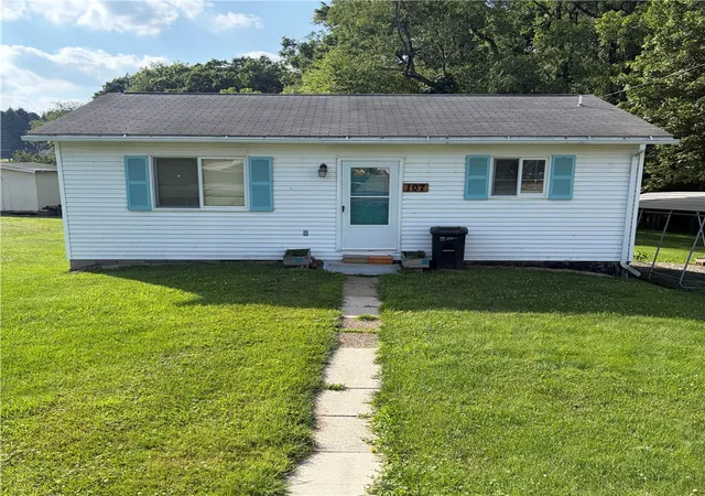 Photo 1 of Single family home for sale at 107 James St, W Leechburg, PA 15656 | MLS# 1762738 | Listing updated on 2026-09-01