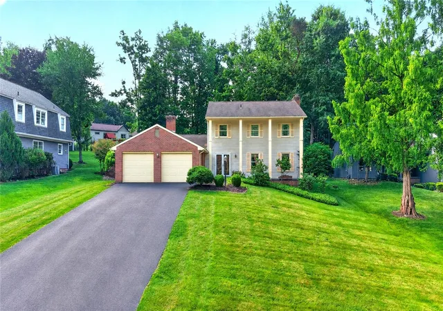 Homes for sale in Franklin Park, PA | 1593 Oakleaf Ln, Franklin Park, PA 15237 | MLS# 1762835
