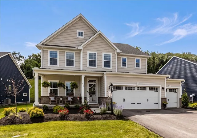 Homes for sale in South Strabane, PA | 337 Red Bud Ln, South Strabane, PA 15301 | MLS# 1762791