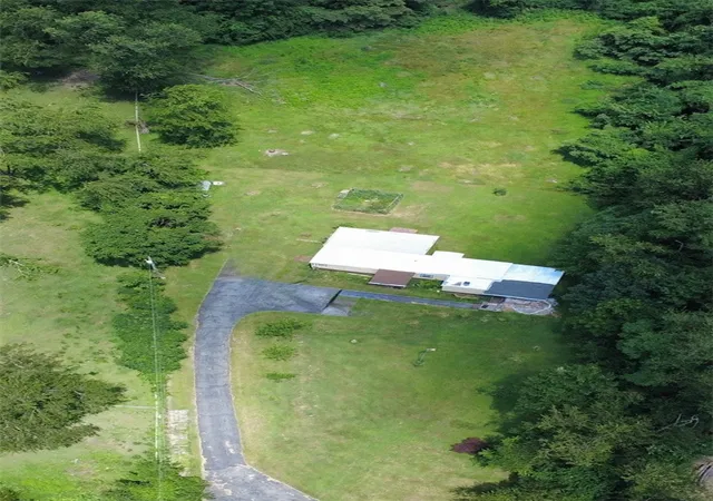 15th image of 1238 Pinewood Rd, Irwin, PA 15642 | MLS# 1762842
