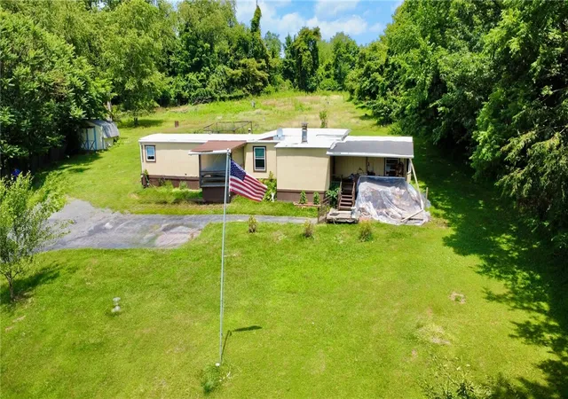 1st image of 1238 Pinewood Rd, Irwin, PA 15642 | MLS# 1762842