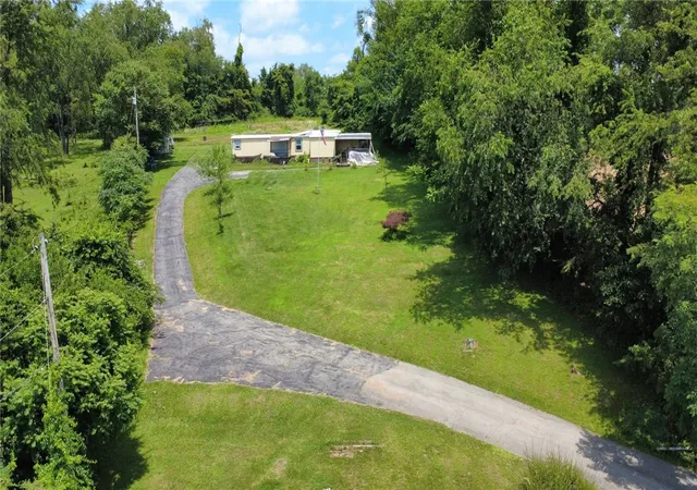 2nd image of 1238 Pinewood Rd, Irwin, PA 15642 | MLS# 1762842