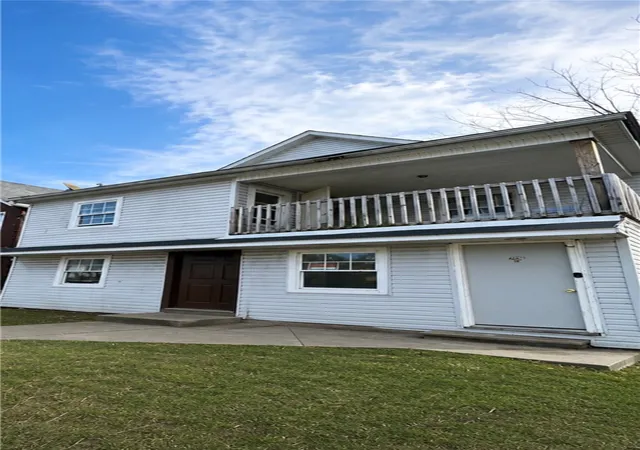 Homes for sale in Uniontown, PA | 155 South Mt Vernon, Uniontown, PA 15401 | MLS# 1762861