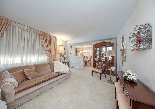3rd image of 422 Woodrift Ln, Pittsburgh, PA 15236 | MLS# 1762817