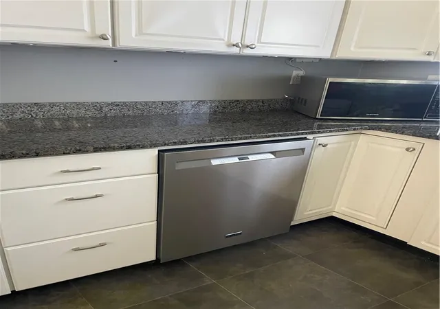 Photo 3 of Single family home for sale at 128 White Oak Dr, City Of But Se, PA 16001 | MLS# 1760722 | Listing updated on 2026-09-01